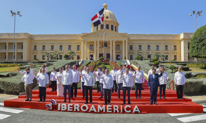 正在多明尼加首都聖多明各(Santo Domingo)舉行的伊比利美洲峰會(Ibero-American)。(AFP)