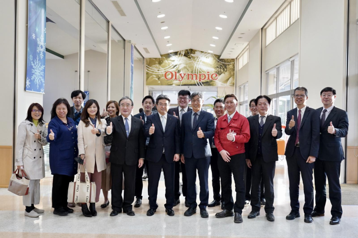 農季會參訪團與Olympic集團出席人員合影