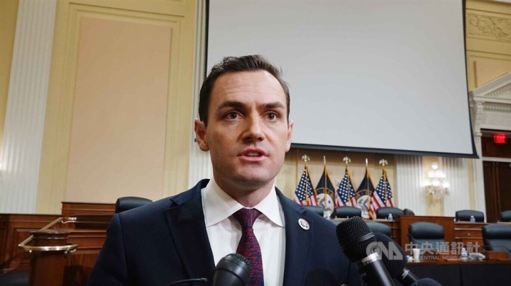 U.S. Representative Mike Gallagher says that he considers China to be a bigger threat than the Soviet Union was when he speaks to reporters following the first hearing hosted by U.S. House Select Committee on Strategic Competition between the United States and the Chinese Communist Party on Tuesday. CNA photo Feb. 28, 2023