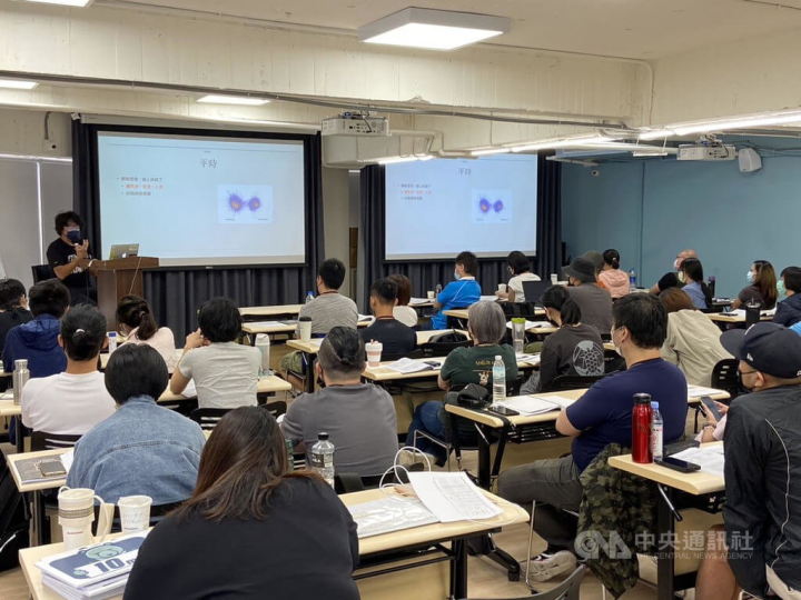 A lecture about political warfare being given at the Kuma Academy. CNA file photo