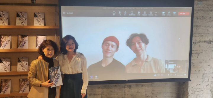 兩位台灣舞者凃力元(右一)、陳崇賢(右二)5月將隨瑞典哥德堡舞團歸國演出。左起為台中歌劇院藝術總監邱瑗、編舞家何曉玫。