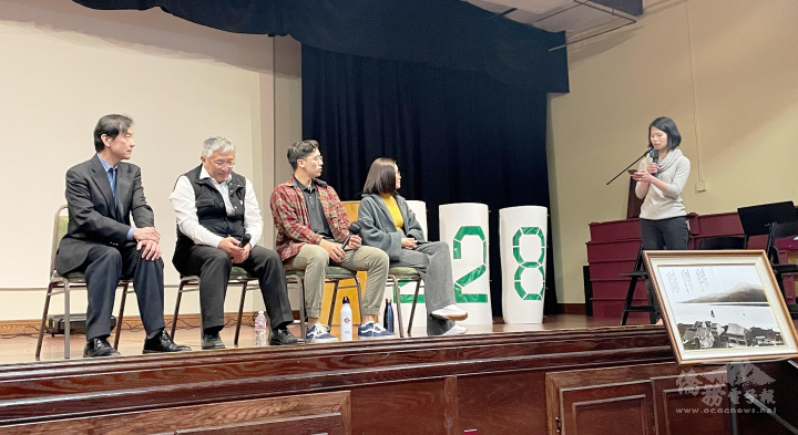 圖右起為主持人黃昱雯、與談人陳琬貽、耿捷、施昂及張裕華