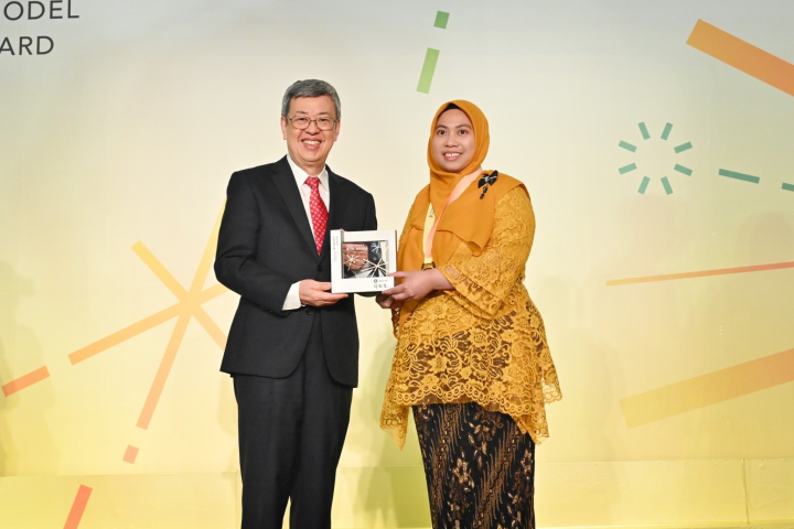 行政院長陳建仁出席「112年紀念五一勞動節暨全國模範勞工表揚典禮」