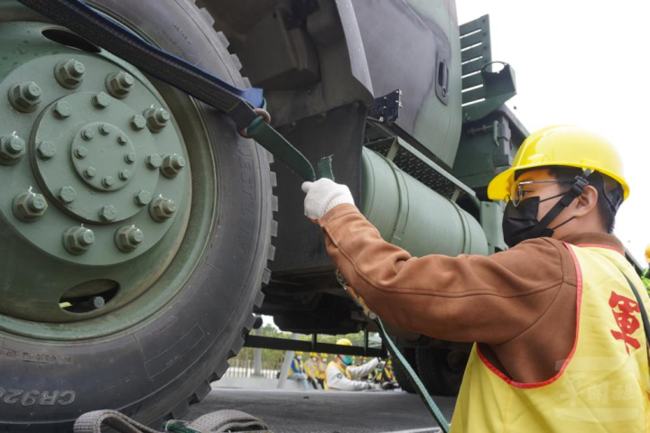 陸軍五支部運輸兵群日前辦理軍事勤務隊召集訓練。（陸軍第十軍團提供）