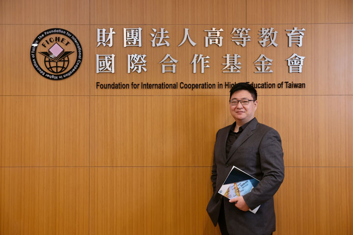 高等教育國際合作基金會副執行長張于忻認為，台灣比起其他國家，提供更優質的學華語的師資與教材，讓許多國外名校選擇與台灣合作。