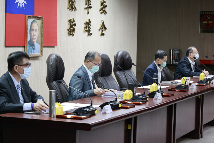 臺鐵局與鐵研中心加強技術交流合作