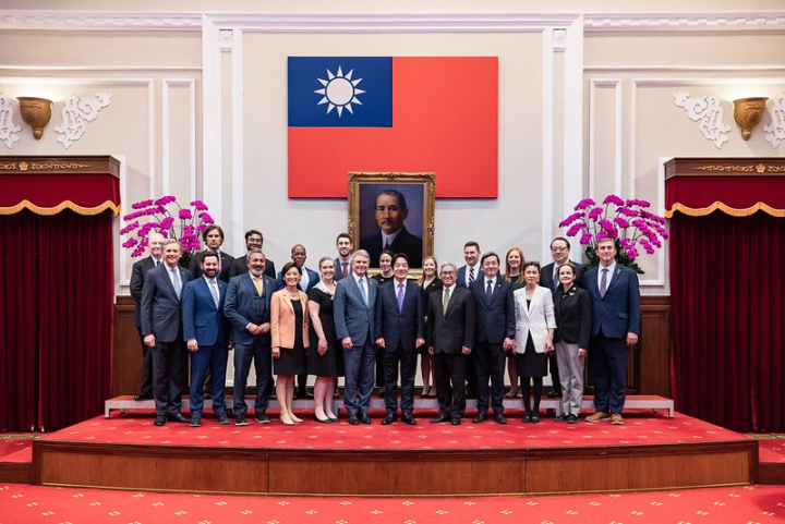 副總統接見美國聯邦眾議院外交委員會主席麥考爾訪問團