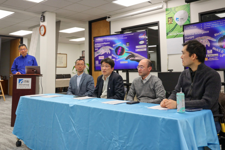 加州灣區華人科技社團將舉行盛大年會，邀請科技界傑出亞裔人士共襄盛舉，今年活動擴大民眾參與，美洲中工會舊金山分會14日舉辦記者會，邀請台裔創業家田尊衍（右1）至現場分享。