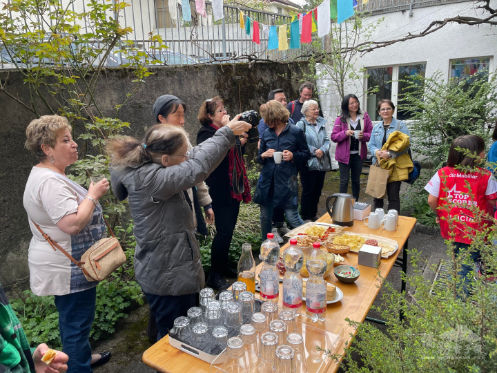 茶會討論聲不絕