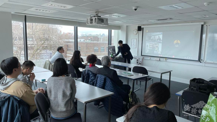 旅英僑胞們均盼對臺灣加入世界衛生組織盡一份心力，亦有遠自Newcastle前來倫敦參加者。