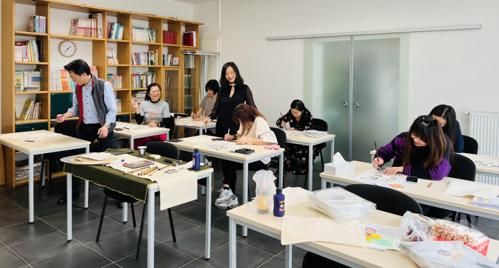 書法班上課情形