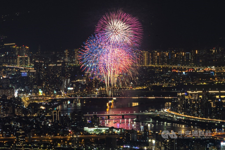 Dadaocheng's annual Lunar Valentine's Day (Qixi Festival) event in 2022.