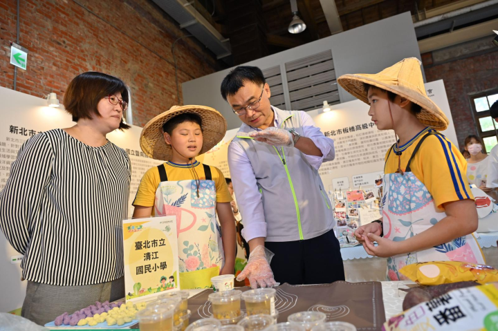 主任委員陳吉仲蒞臨現場