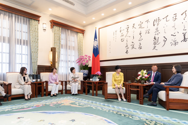 總統接見「日本前參議院議長山東昭子參議員訪問團」