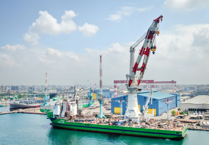 台船為子公司台船環海承造的海事工程船「環海翡翠輪」，歷時逾3年打造，將於今年6月底交付、預計7月正式投入營運。