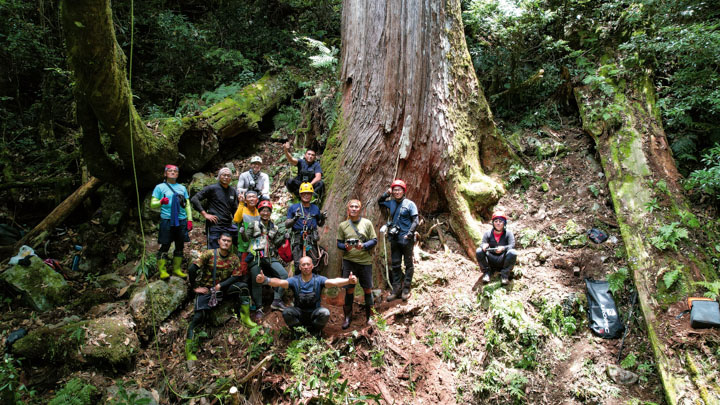 「找樹的人──巨木地圖計畫」團隊公布巨木地圖的坐標，吸引不少登山好手前往一睹神木的風采。（李香秀提供）