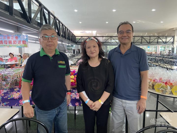 左起會長鍾建仁、總幹事葉莉煒、郭榮貴