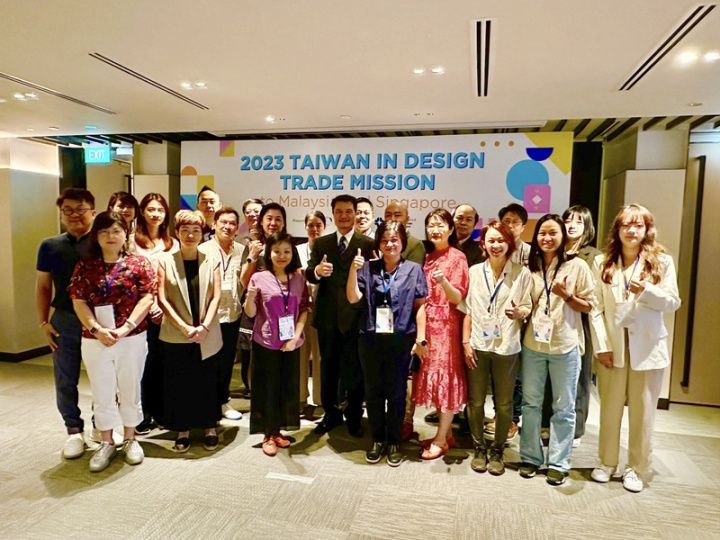 為協助業者探索東南亞文創商機，外貿協會籌組台灣文創設計拓銷團前進馬來西亞、新加坡，30日在新加坡舉辦洽談會。