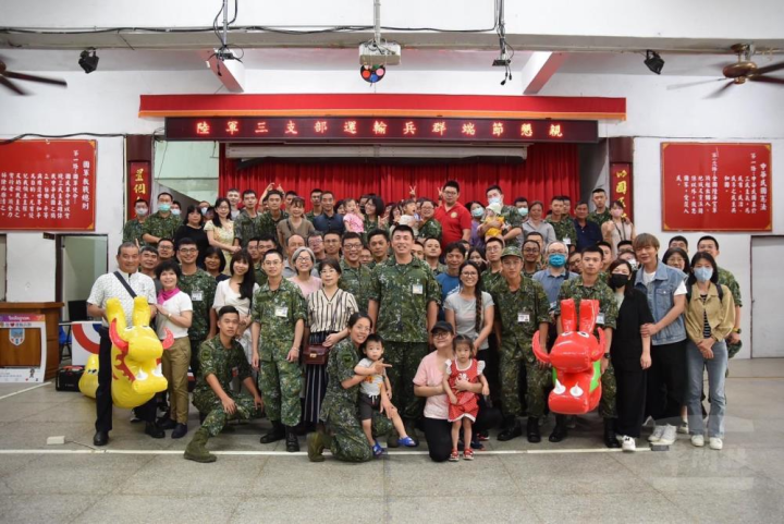 三支部運輸兵群舉辦端節懇親會。（陸軍第六軍團提供）