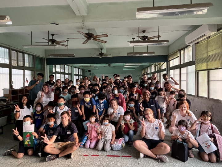 學術交流基金會與ETF教學助理於臺南市茄拔國小辦理英語營