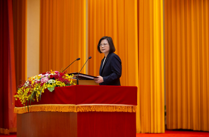 總統出席「112年三軍六校院聯合畢業典禮」並致詞