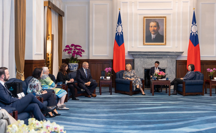 總統接見「歐洲議會跨黨派友我議員訪問團」