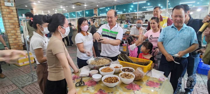 曾景昌粽子教學示範
