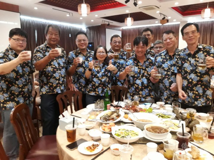 勿加西臺灣工商聯誼會理監事合影