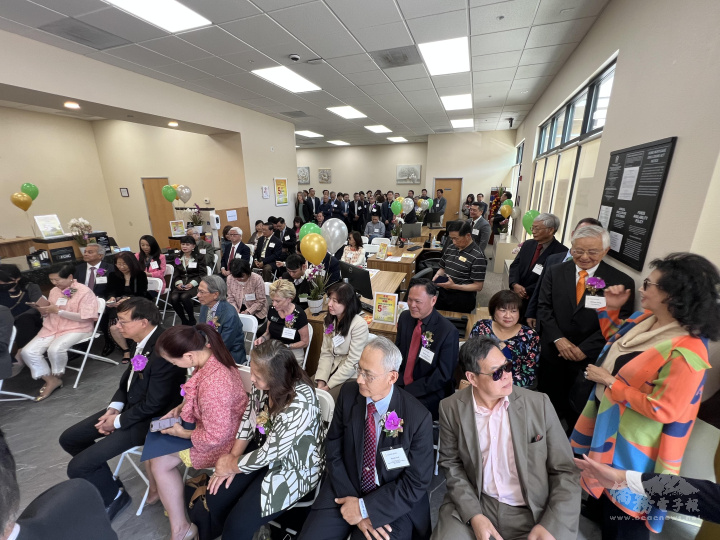 與會嘉賓賀開幕