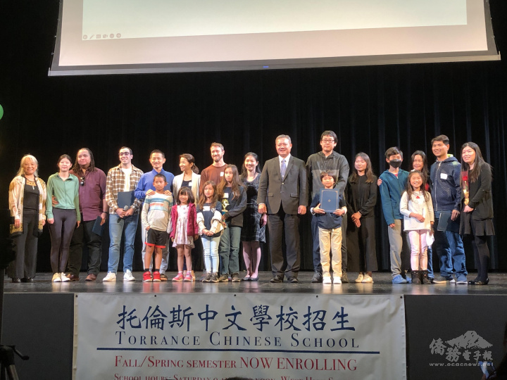 華語文學習中心學員家屬出席結業式見證學習成果