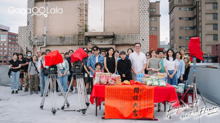 Group photo of the cast and crew on the day of the filming ceremony