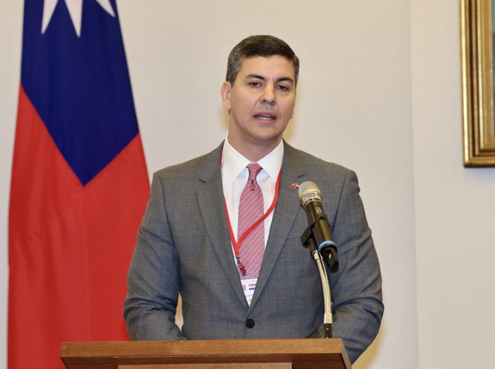 巴拉圭總統當選人潘尼亞表示，他要向台灣過去對巴拉圭農業、各項生產、教育及市場開拓給予的協助表達最深感謝。台巴兩國的共同歷史是不斷超越的歷史，共同的未來則是繁榮強大的未來。