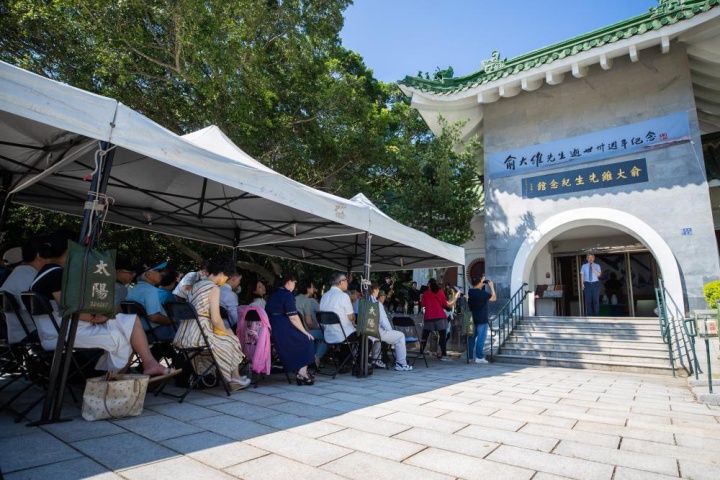 俞大維先生紀念學會理事長莊威於「俞大維先生逝世30週年紀念會」中致詞。（軍聞社記者謝宏檜攝）