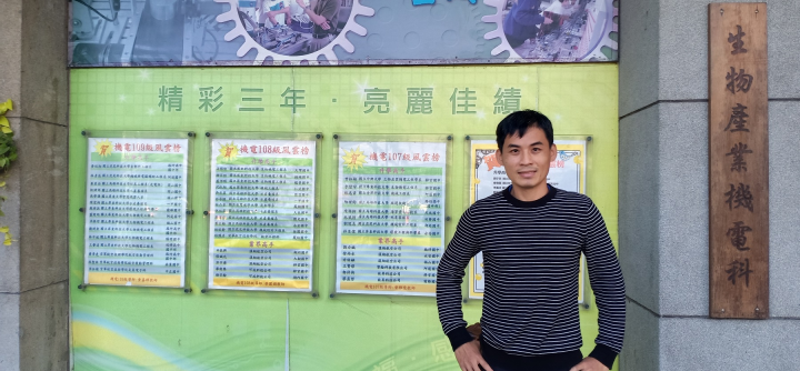 朱峻民老師在學科上持續精進，返回母校繼續培訓選手