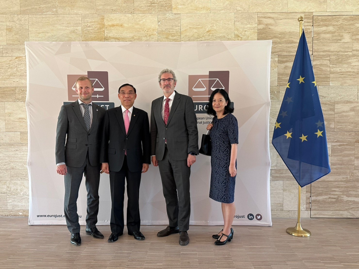 蔡部長、駐荷蘭臺北代表處陳欣新大使與Eurojust對外關係處前後任主席José de la Mata Amaya 及Lukáš Starý合影留念