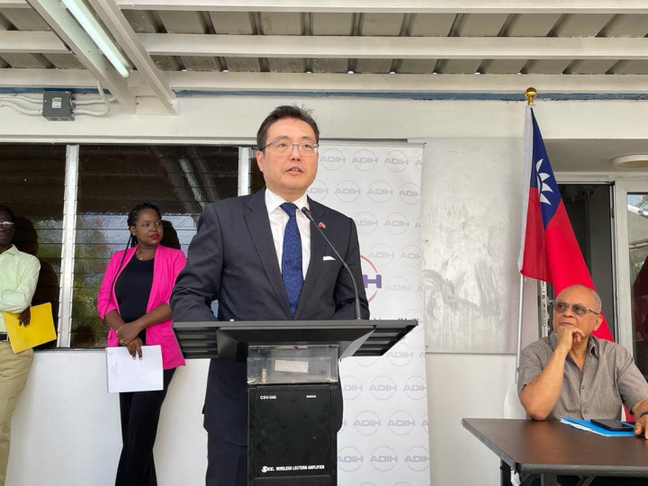 古文劍向海地工業協會致力增加工作機會、創造美好未來表示敬意