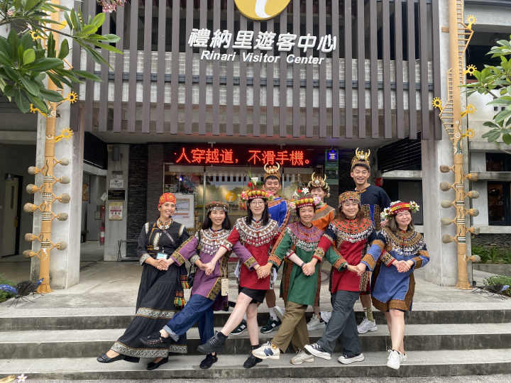 原住民族服體驗 （圖片取自於茂林國家風景區管理處）