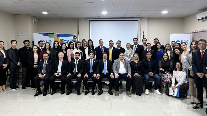 國際青年商會東方市分會會員大會合影