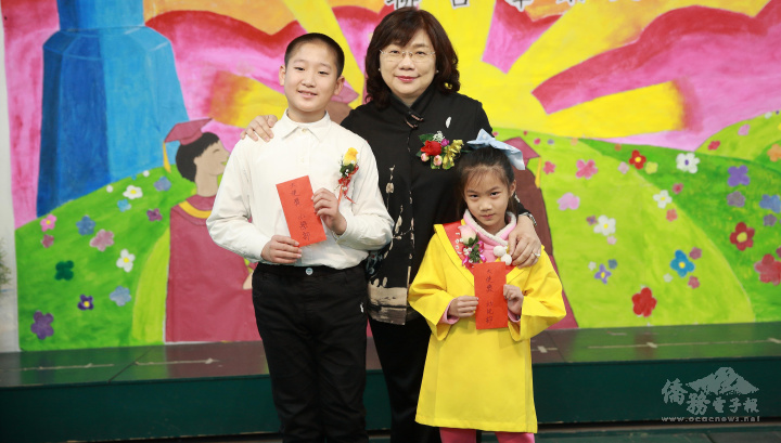 駐阿根廷代表處大使謝妙宏頒發大使獎