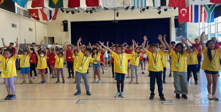 營隊全體大會舞