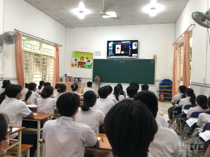 樹人外語華文中心學生上課情形