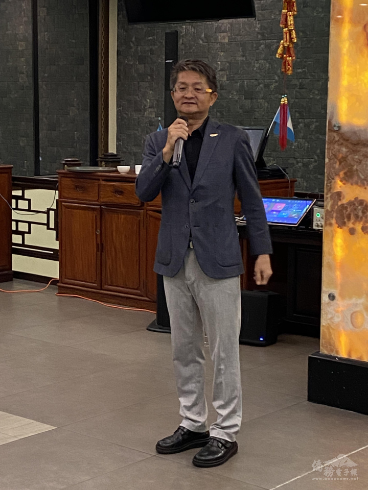 劉進樟致詞歡迎僑胞參與