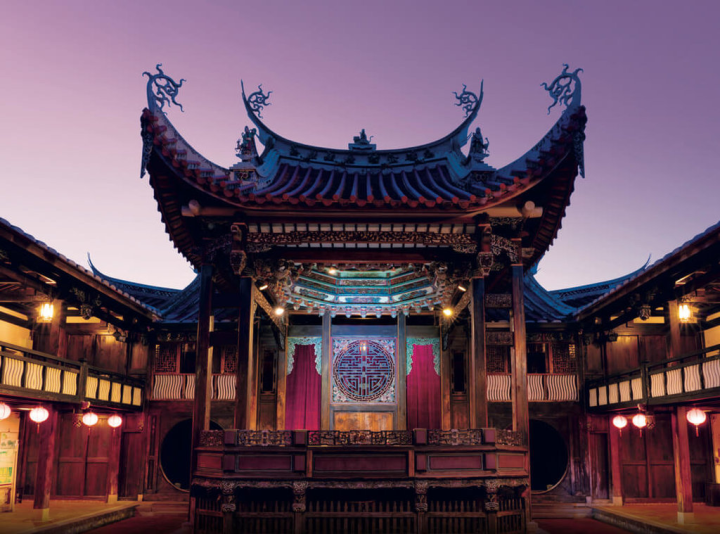 台中市觀旅局運用電信數據分析各景點性別偏好，發現男性喜好運動或古蹟類型景點，國定古蹟「霧峰林家宮保第園區」也是較受男性偏愛景點之一。（台中市政府提供）