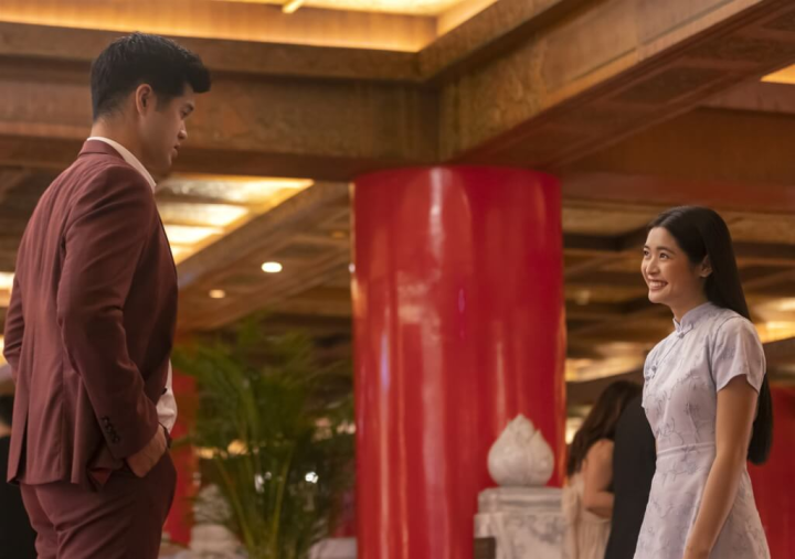 台裔導演陳駿霖（Arvin Chen）電影「愛在台北」（Love in Taipei，暫譯）10日在美國串流平台Paramount+上架。這部電影在台灣拍攝，如圓山飯店等場景登上好萊塢電影。（Paramount+提供）