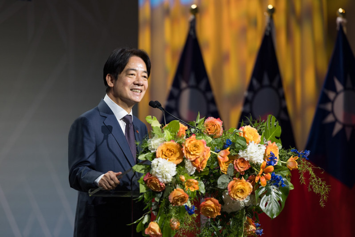 「副總統特使團出席巴拉圭共和國新任總統貝尼亞就職典禮」出席美國紐約主流暨僑界人士午宴，並致詞