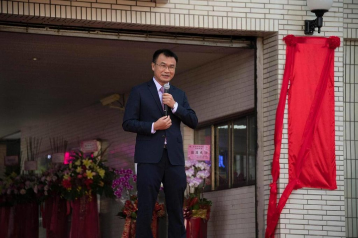 農業部漁業署揭牌典禮13日在高雄舉行，農業部長陳吉仲出席表示，政府會跟漁民站在一起，要永遠做漁民的靠山、永續壯大台灣漁業。（漁業署提供）