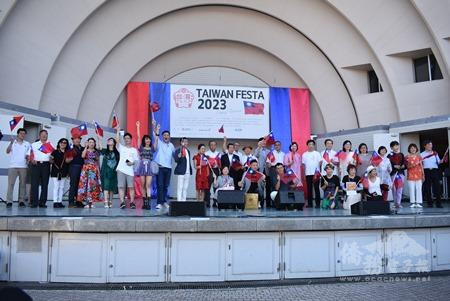 駐日代表處大使謝長廷出席「臺灣嘉年華2023in代代木公園」活動開幕儀式（駐日代表處提供)