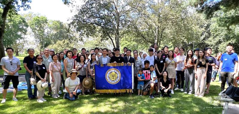 波士頓臺大校友會校友們和嘉賓合影