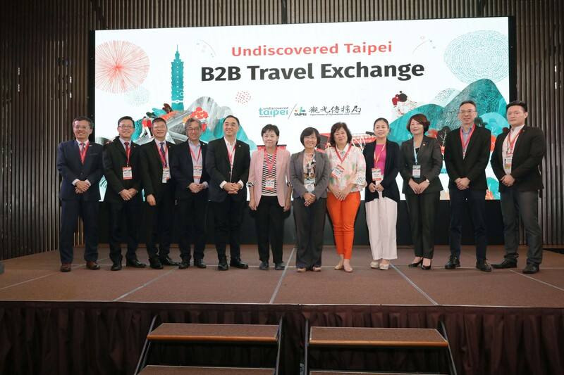 台北市22日與觀光局駐吉隆坡辦事處合作，率業者赴吉隆坡舉辦觀光推廣交流會。圖為與會人員合影。