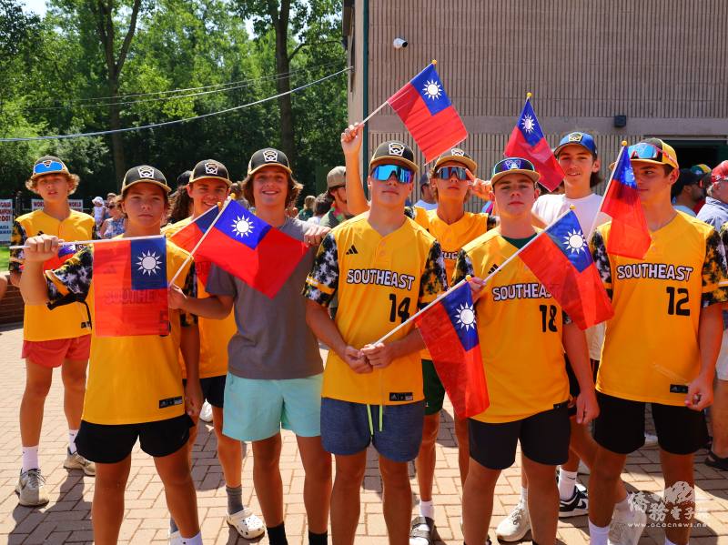 國際友隊的球員也為臺灣小將加油，高呼Taiwan Number 1!